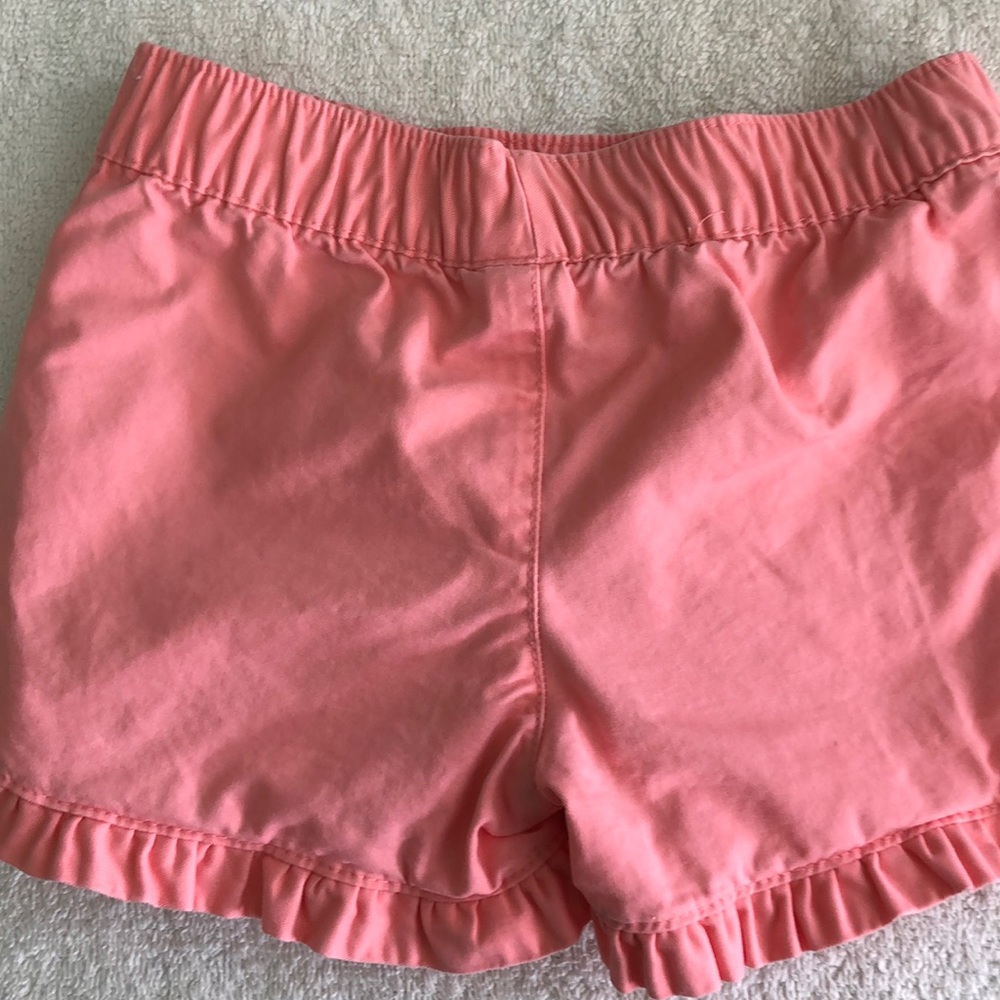RUFFLED SHORTS SIZE 2T - Picture 2 of 5